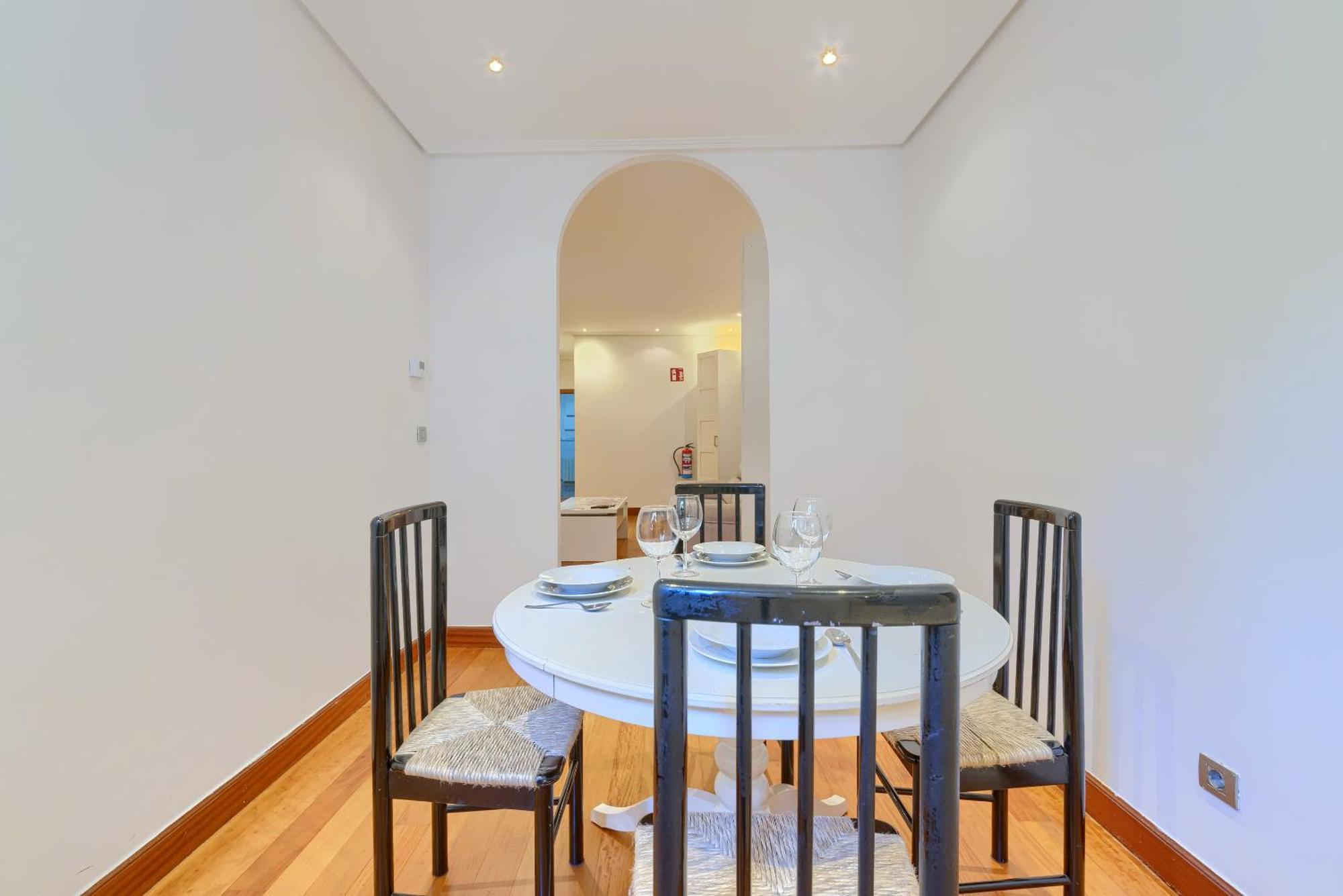 Ayuntamiento Cerca Del Casco Viejo & Parking Apartment บิลเบา ภายนอก รูปภาพ