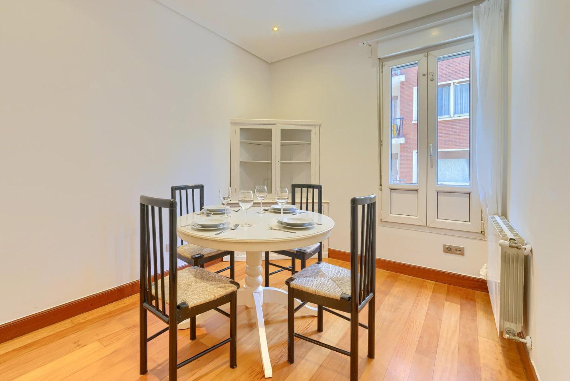 Ayuntamiento Cerca Del Casco Viejo & Parking Apartment บิลเบา ภายนอก รูปภาพ