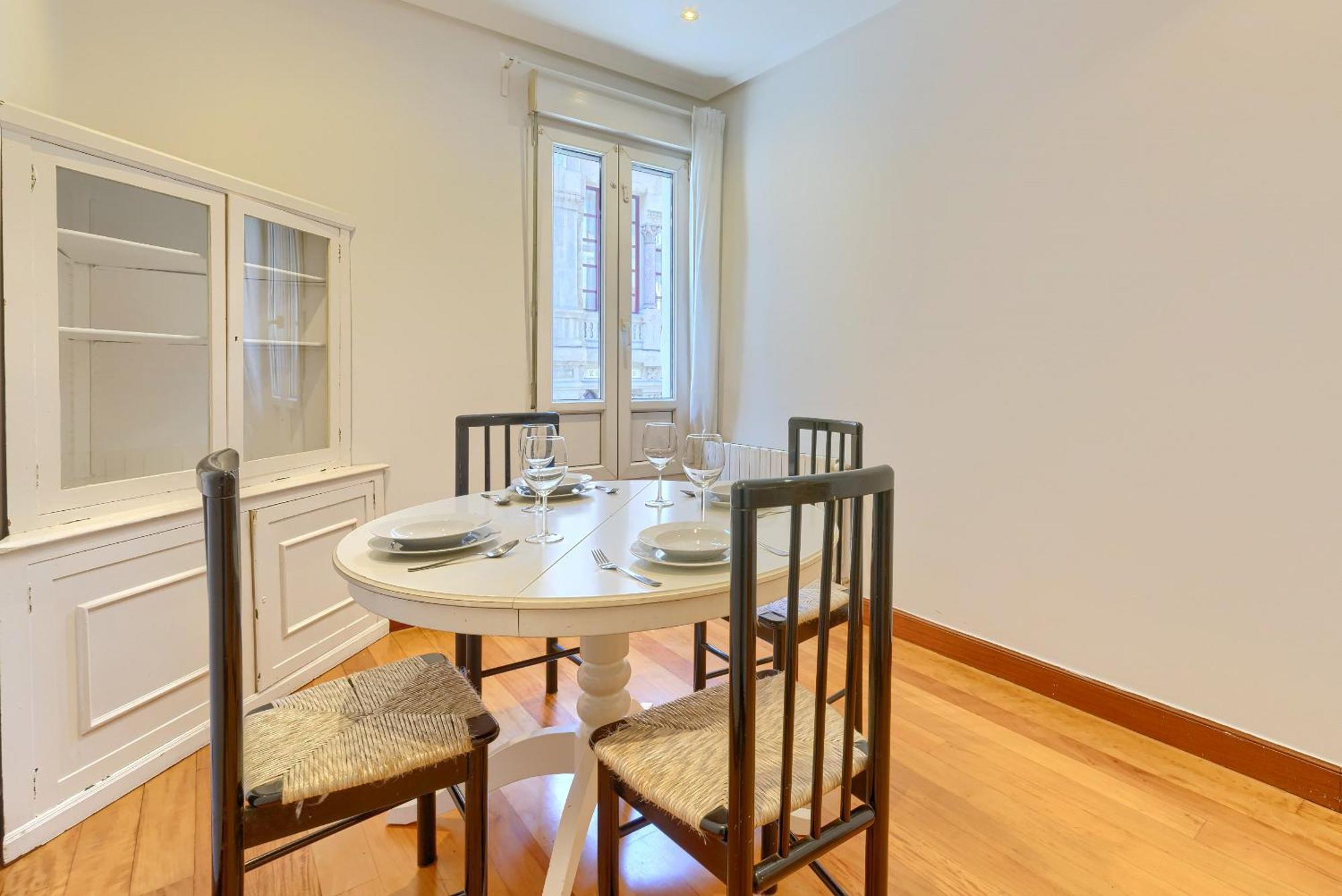 Ayuntamiento Cerca Del Casco Viejo & Parking Apartment บิลเบา ภายนอก รูปภาพ